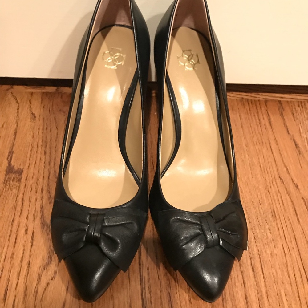 Ann Taylor Double Bow Pump